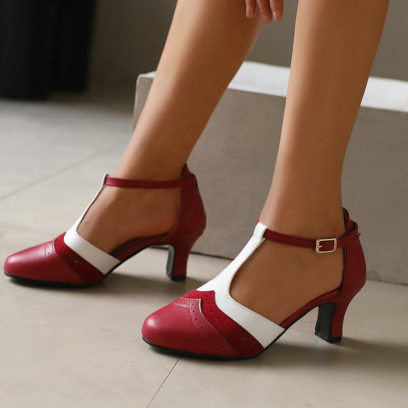 Women's Retro Closed Toe British Style Chunky Heel Sandals